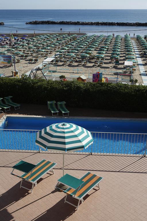 Hotel Villa Sole Resort Беллария-Иджеа-Марина Экстерьер фото