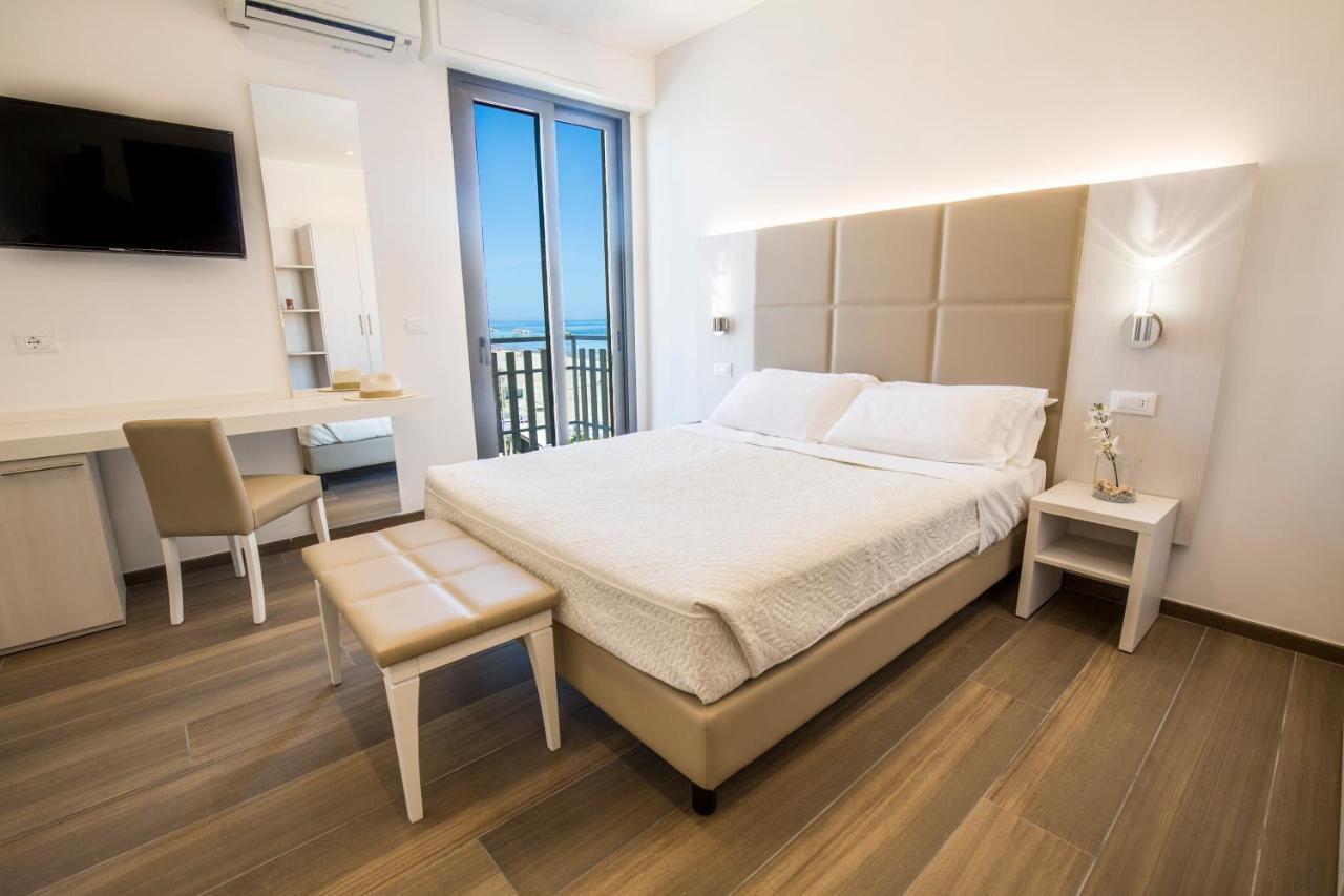 Hotel Villa Sole Resort Беллария-Иджеа-Марина Экстерьер фото