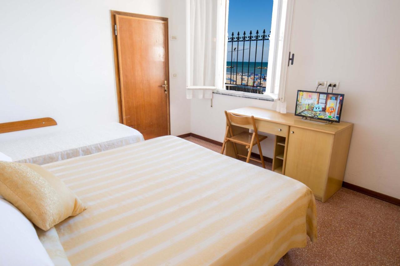 Hotel Villa Sole Resort Беллария-Иджеа-Марина Экстерьер фото