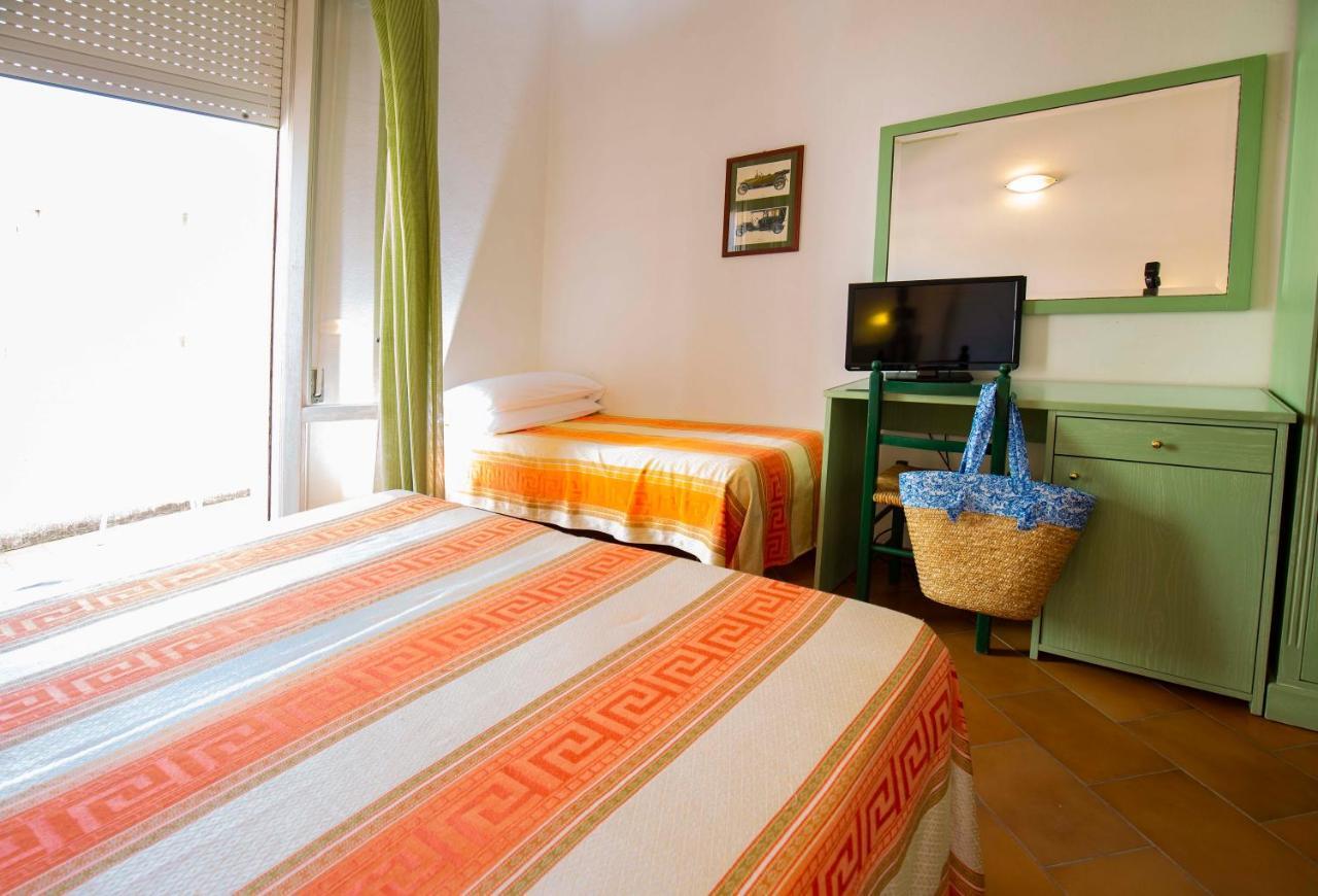Hotel Villa Sole Resort Беллария-Иджеа-Марина Экстерьер фото