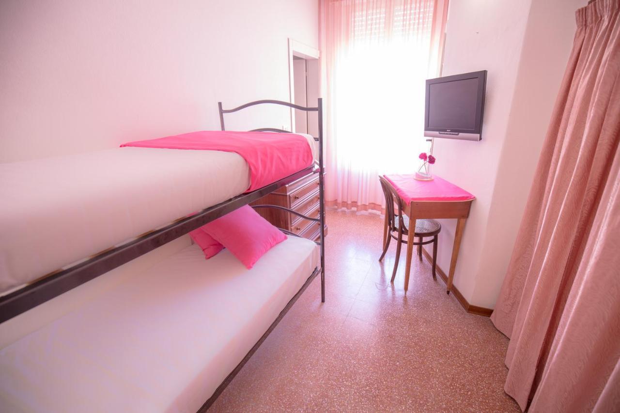 Hotel Villa Sole Resort Беллария-Иджеа-Марина Экстерьер фото