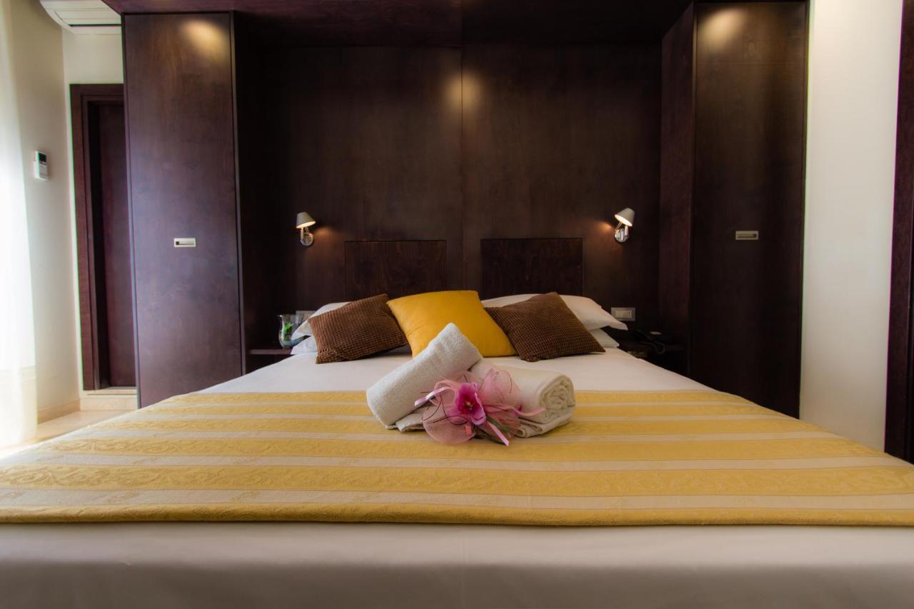 Hotel Villa Sole Resort Беллария-Иджеа-Марина Экстерьер фото